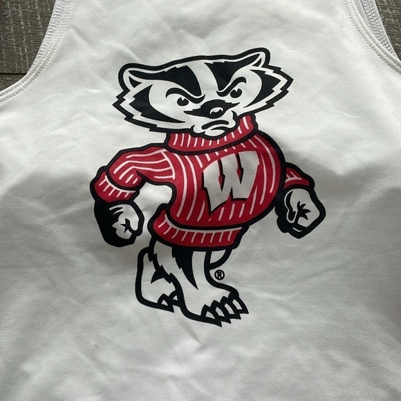 Zoozatz Bucky Badger Crop Top Tank Top with Built in Bra Size XS - Picture 4 of 9
